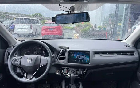 Honda Vezel, 2021 год, 1 205 000 рублей, 11 фотография