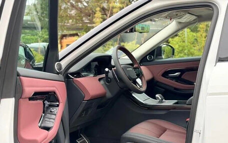 Land Rover Range Rover Evoque II, 2024 год, 4 309 000 рублей, 8 фотография