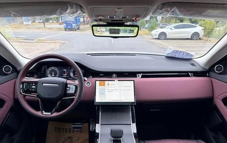 Land Rover Range Rover Evoque II, 2024 год, 4 309 000 рублей, 10 фотография