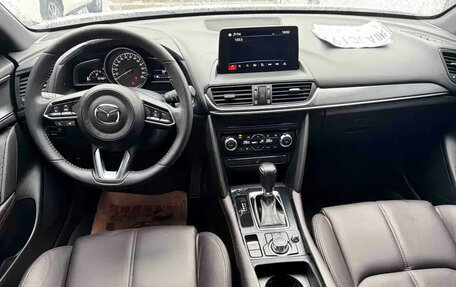 Mazda CX-4, 2023 год, 1 856 000 рублей, 12 фотография