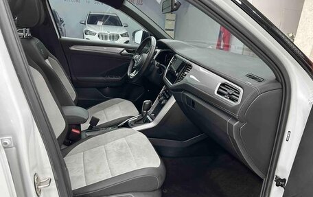 Volkswagen T-Roc I, 2022 год, 2 014 000 рублей, 7 фотография