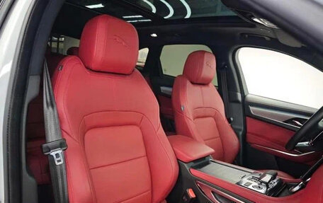 Jaguar F-Pace, 2024 год, 4 805 000 рублей, 16 фотография