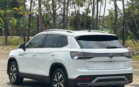 Volkswagen T-Roc I, 2022 год, 1 250 000 рублей, 4 фотография