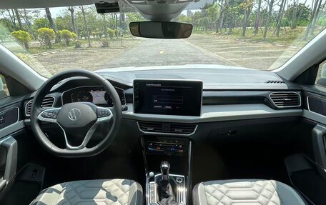 Volkswagen T-Roc I, 2022 год, 1 250 000 рублей, 13 фотография