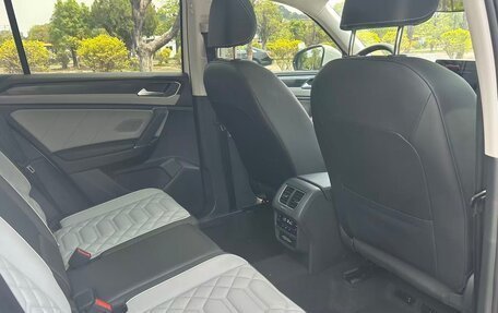 Volkswagen T-Roc I, 2022 год, 1 250 000 рублей, 19 фотография