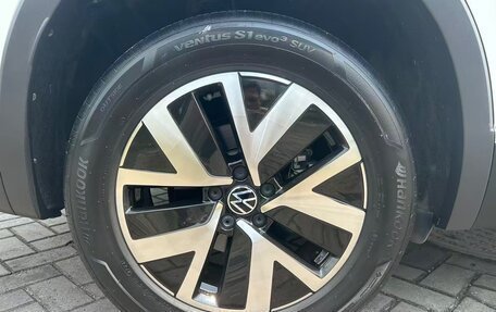 Volkswagen T-Roc I, 2022 год, 1 250 000 рублей, 27 фотография