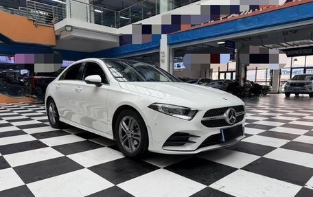 Mercedes-Benz A-Класс, 2021 год, 1 697 000 рублей, 3 фотография