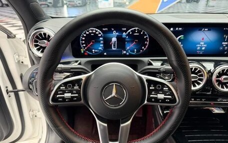 Mercedes-Benz A-Класс, 2021 год, 1 697 000 рублей, 10 фотография