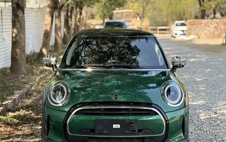 MINI Hatch, 2021 год, 1 598 000 рублей, 2 фотография