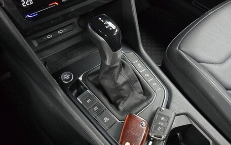 Volkswagen Tiguan II, 2022 год, 2 700 005 рублей, 6 фотография