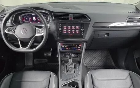Volkswagen Tiguan II, 2022 год, 2 700 005 рублей, 5 фотография