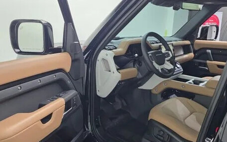 Land Rover Defender II, 2025 год, 8 700 000 рублей, 18 фотография