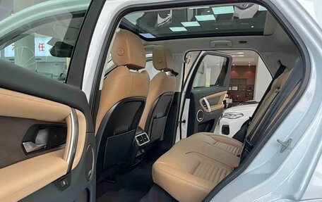 Land Rover Discovery Sport I рестайлинг, 2025 год, 4 350 000 рублей, 6 фотография
