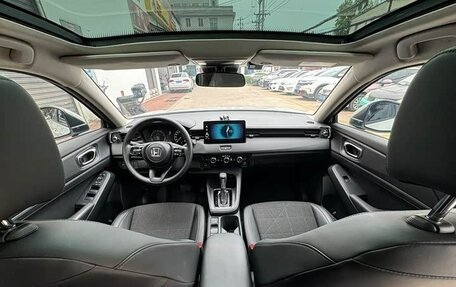 Honda Vezel, 2023 год, 1 850 002 рублей, 14 фотография