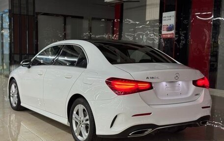 Mercedes-Benz A-Класс, 2022 год, 1 936 000 рублей, 3 фотография
