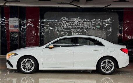 Mercedes-Benz A-Класс, 2022 год, 1 936 000 рублей, 5 фотография