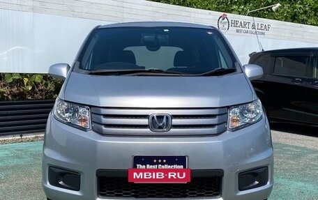 Honda Freed I, 2012 год, 800 000 рублей, 3 фотография