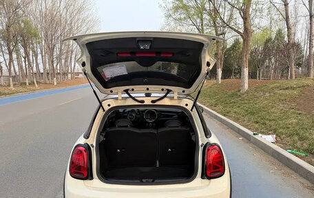 MINI Hatch, 2022 год, 1 719 000 рублей, 13 фотография