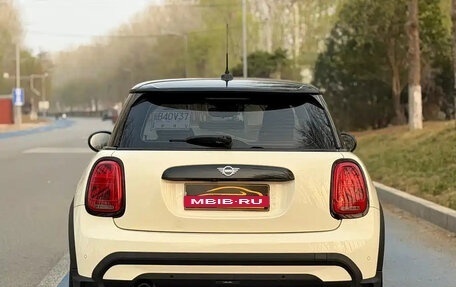 MINI Hatch, 2022 год, 1 719 000 рублей, 6 фотография