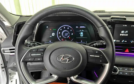 Hyundai Elantra, 2022 год, 1 368 970 рублей, 7 фотография