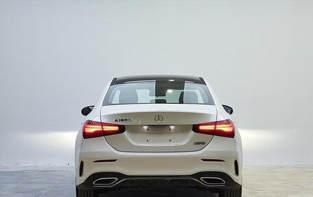 Mercedes-Benz A-Класс, 2022 год, 1 954 000 рублей, 4 фотография