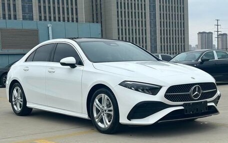 Mercedes-Benz A-Класс, 2022 год, 2 166 000 рублей, 3 фотография