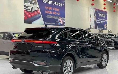 Toyota Harrier, 2024 год, 3 590 000 рублей, 6 фотография