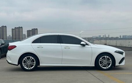 Mercedes-Benz A-Класс, 2022 год, 2 166 000 рублей, 8 фотография