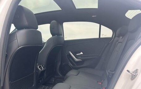 Mercedes-Benz A-Класс, 2022 год, 2 166 000 рублей, 10 фотография
