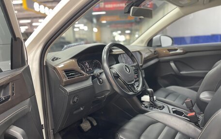Volkswagen Tharu, 2021 год, 1 750 000 рублей, 11 фотография
