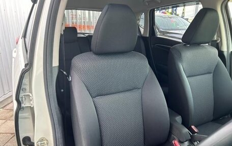 Honda Fit III, 2017 год, 860 000 рублей, 13 фотография