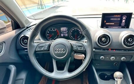 Audi A3, 2018 год, 1 450 000 рублей, 10 фотография