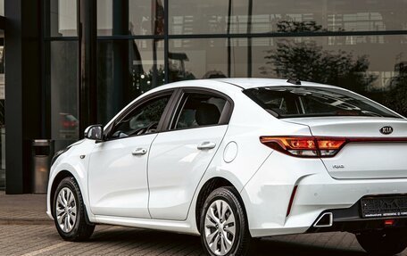 KIA Rio IV, 2022 год, 1 595 000 рублей, 9 фотография