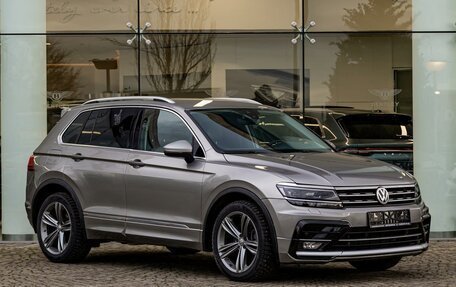 Volkswagen Tiguan II, 2019 год, 2 495 000 рублей, 3 фотография