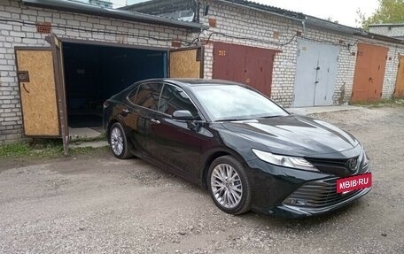 Toyota Camry, 2020 год, 2 850 000 рублей, 3 фотография