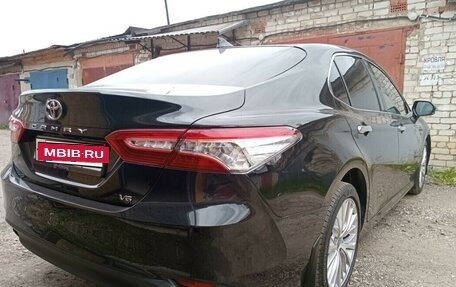 Toyota Camry, 2020 год, 2 850 000 рублей, 6 фотография