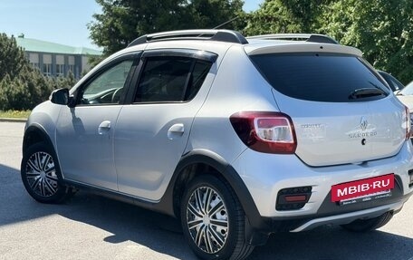Renault Sandero II рестайлинг, 2017 год, 880 000 рублей, 4 фотография
