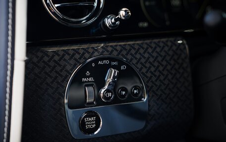 Rolls-Royce Cullinan, 2026 год, 72 900 000 рублей, 19 фотография