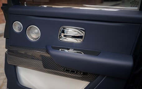 Rolls-Royce Cullinan, 2026 год, 72 900 000 рублей, 33 фотография