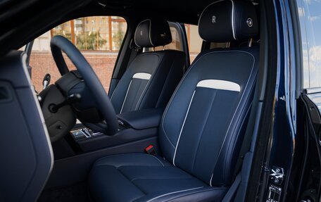 Rolls-Royce Cullinan, 2026 год, 72 900 000 рублей, 25 фотография