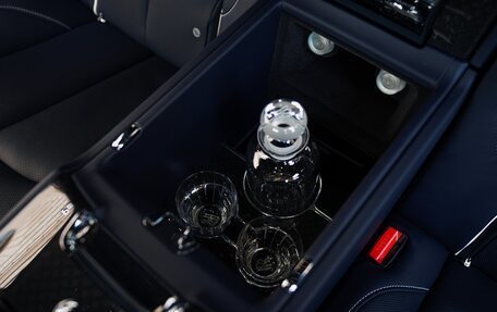Rolls-Royce Cullinan, 2026 год, 72 900 000 рублей, 39 фотография