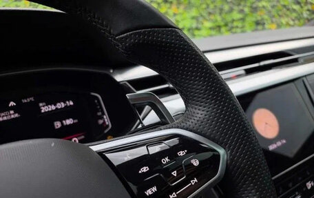 Volkswagen Passat CC, 2024 год, 3 670 000 рублей, 12 фотография