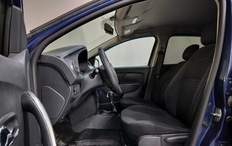 Renault Sandero II рестайлинг, 2015 год, 780 000 рублей, 15 фотография