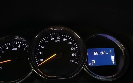 Renault Sandero II рестайлинг, 2015 год, 780 000 рублей, 18 фотография