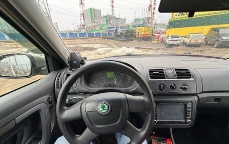 Skoda Fabia II, 2013 год, 600 000 рублей, 10 фотография