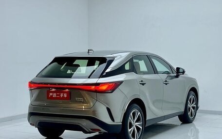 Lexus RX IV рестайлинг, 2025 год, 7 000 000 рублей, 6 фотография