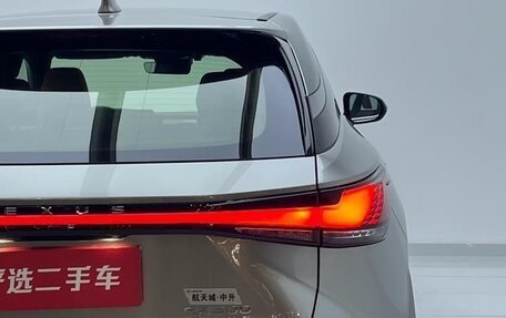 Lexus RX IV рестайлинг, 2025 год, 7 000 000 рублей, 7 фотография