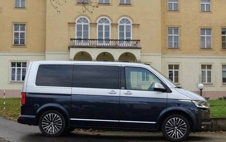 Volkswagen Multivan T6 рестайлинг, 2022 год, 5 100 000 рублей, 5 фотография