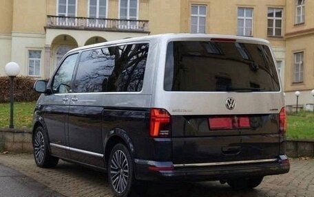 Volkswagen Multivan T6 рестайлинг, 2022 год, 5 100 000 рублей, 6 фотография