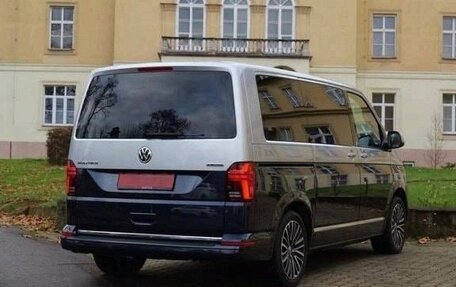 Volkswagen Multivan T6 рестайлинг, 2022 год, 5 100 000 рублей, 7 фотография